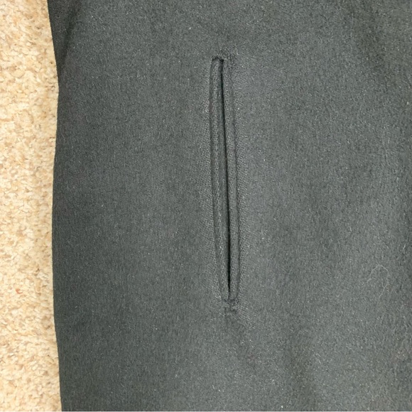 Vintage Black Wool coat with white fur collar - Picture 12 of 15